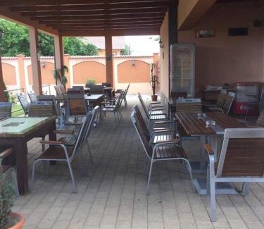Tirgu Jiu Casa | Casa Onyx