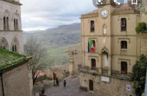 Gangi Casa | casa padre Jerone