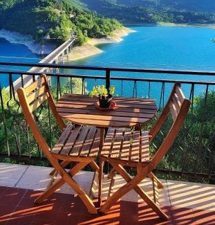Castel di Tora Casa | Casa panorama vista lago Turano