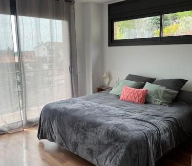 Berga Casa | Casa para 8 personas en Berga - ALBERGA