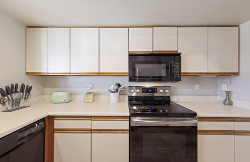 Tahquitz River Estates Condominio | Casa Parocela - Lovely Condo in the Heart of Palm Springs - Permit #9475