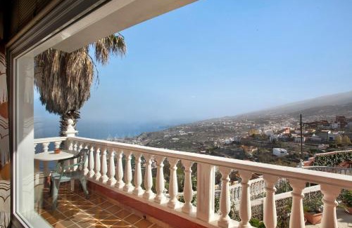 Icod de los Vinos Chalet De Esquí | Casa Paseo Mirabal