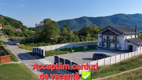 Calimanesti Casa | Casa Patry