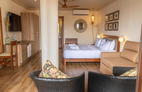Baga Hotel | Casa Peacock
