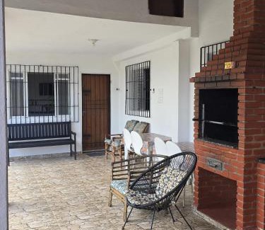 Balneario Gaivotas Casa | casa perto da praia, clima bom para descansar.