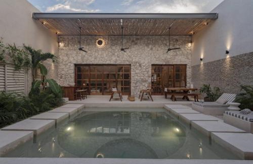 Zona Paseo Montejo Casa | Casa Piedra - Paseo Montejo