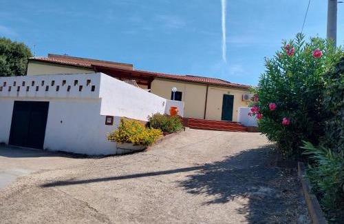 Badesi Apartamento | Casa Piera con vista mare da 2 a 4 persone