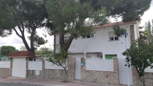 Móstoles Casa | Casa Pinares
