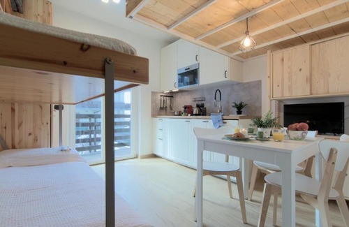 Aprica Apartamento | Casa Pino- Loft con giardino Magnolta