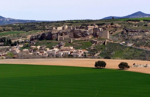 Zorita de los Canes Casa | Casa pintoresca, situada a la falda de un castillo árabe y frente al río Tajo