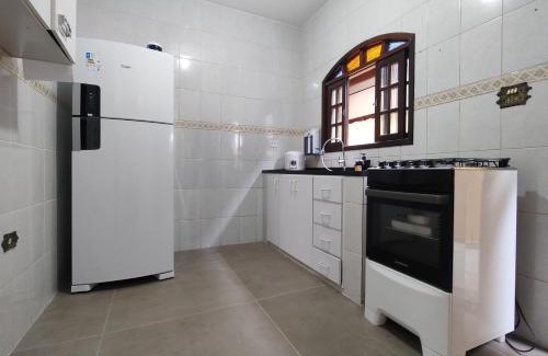 Praia da Enseada Casa | Casa piscina com ozônio churrasqueira perto da praia