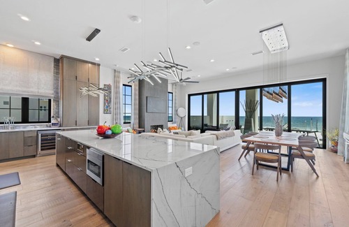 Ono Island Casa | Casa Playa at Eleanor Beach - Stunning 5BR Beachfront Home w/Private Pool