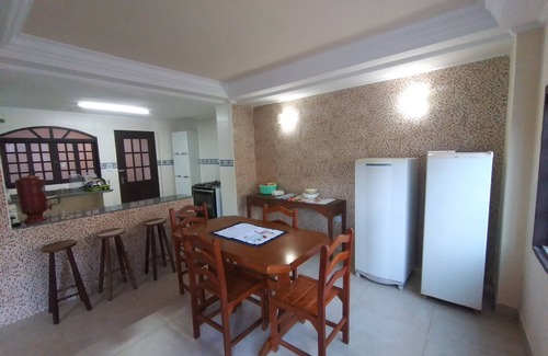 Camburi Casa | Casa Praia Camburi -10 Pessoas - Piscina com Cascata