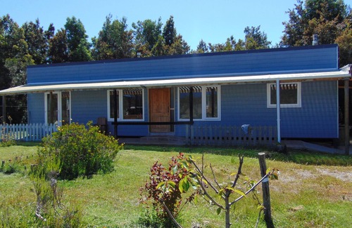 Lenca Cabaña | CASA QUILLAIPE Descanso en la puerta de la Carretera Austral