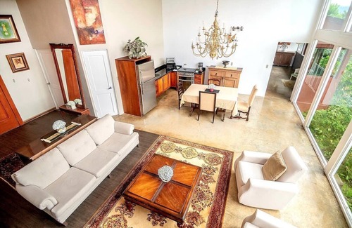 San Isidro Casa | Casa Quinta Esencia near POAS Vol & SJO Airpt