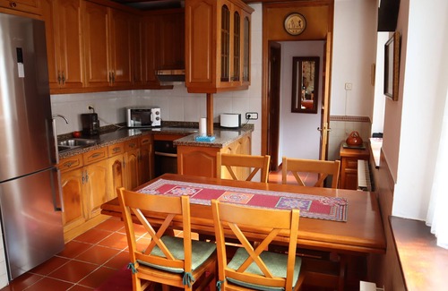 Santa Maria de Valdeón Casa | Casa rural Cares . En pleno Picos de Europa
