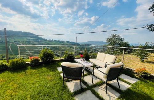 Monforte d'Alba Apartamento | Casa Rafanelli