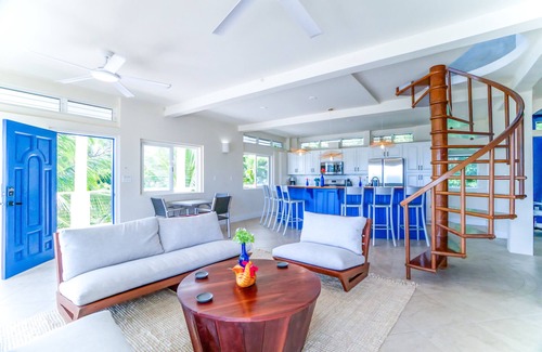 Placentia Villa | Casa Ranguana - Stunning Modern Private Luxury Beachfront Home