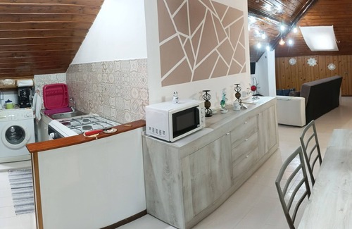 Gravina di Catania Apartamento | Casa Reale locazione affitti brevi per coppia, amici e famiglia.