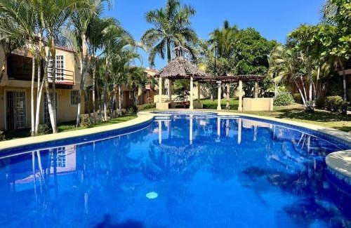 Ixtapa Casa | Casa Recién Remodelada Con Alberca a8 min de playa