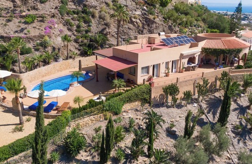Ventanicas-El Cantal Villa | Casa Redonda Villa excepcional con piscina y panorámicas privadas vistas sobre el mar