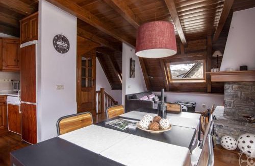 Tredos Casa | CASA REINA de Alma de Nieve