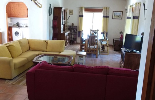 Aljezur Villa | Villa con piscina privada sin vecinos y vistas al parque natural.