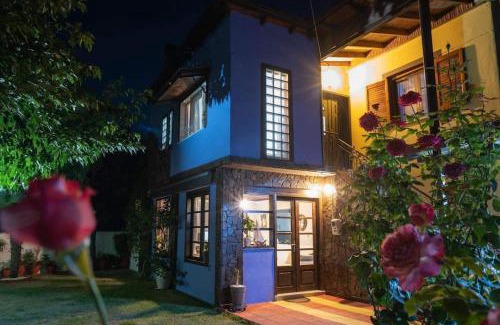 Tsakoi Apartamento | Casa Rita ΛΟΥΤΡΑ ΠΟΖΑΡ