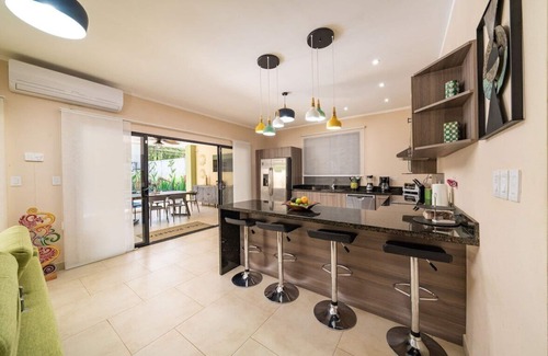 Potrero Casa | Casa de diseño en Playa Potrero, privada y segura