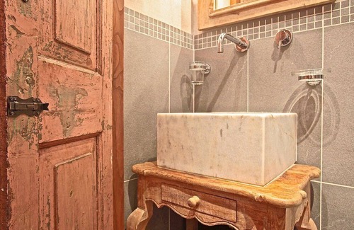 Pieve Fosciana Casa | Casa Robia B, fully refundable with voucher*: A characteristic and welcoming apartment that is part of a villa, surrounded by Garfagnana Valley, with Free WI-FI.