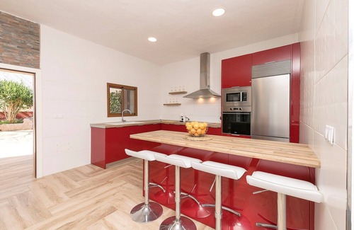 Barbate Villa | Casa Roja - Villa Con Piscina Privada. Wifi Gratis