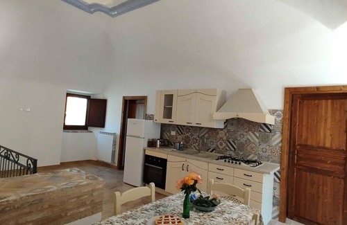 Tione degli Abruzzi Apartamento | Casa Rondinella: Cozy apartment in an 18th century palazzo