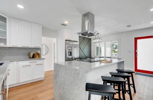 Harbor Village Casa | Casa Rosa 3 Bed 2 Bath w/Pool& BBQ 5 Min to Beach