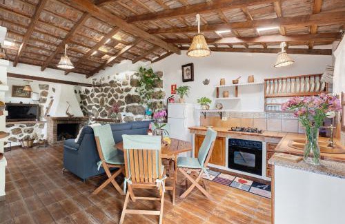 Cueva del Viento Casa | Casa Rosalía