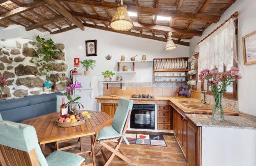 Cueva del Viento Casa | Casa Rosalía