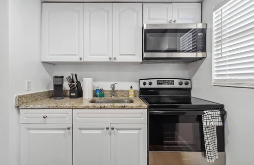 Hollywood South Central Beach Apartamento | Casa Roselle 3 in Hollywood