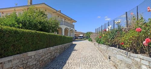 Valdefuentes de Sangusin Casa | Casa Rural Fuente Clavel