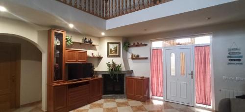 Valdefuentes de Sangusin Casa | Casa Rural Fuente Clavel