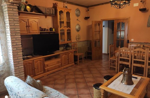 Villanueva de los Infantes Casa | Casa Rural IRIS