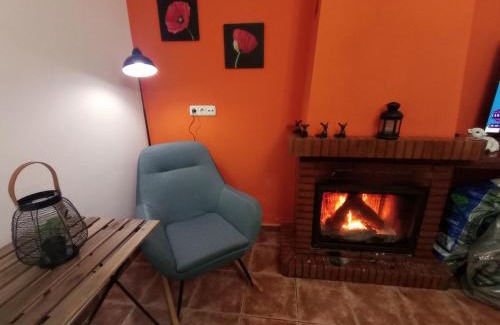 Zahara de la Sierra Casa | Casa Rural Agua de Azahar Chimenea
