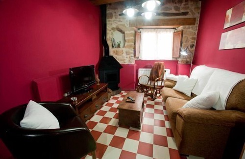 Casas del Monte Cabaña | 🌿 Casa Rural Arbequina: Tu escapada perfecta entre naturaleza y encanto rural