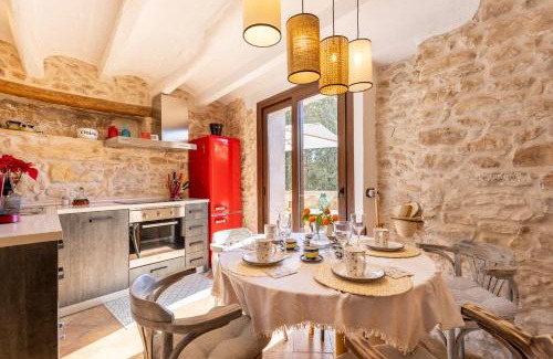 Ardenya Casa | Casa rural con jardín,a 8km playa y en la naturaleza Taronja&canyella