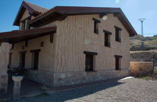 Torralba Chalet De Esquí | Casa Rural Consuelo