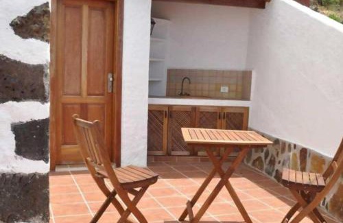 Los Llanillos Casa | Casa Rural de 1945 Dos Plantas Patio Y Barbacoa