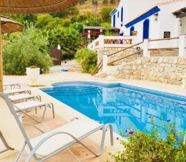 Almuñécar Chalet De Esquí | CASA RURAL DE ENSUEÑO