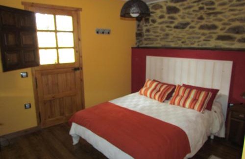 Robleda-Cervantes Casa | CASA RURAL El Refugio del Poeta
