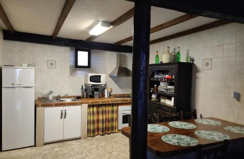 Hoyos del Espino Casa | CASA RURAL EL TOLEO