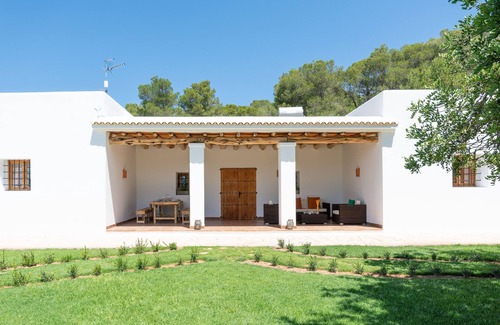 Santa Eulalia del Río Villa | Casa Rural es Murtà, private villa