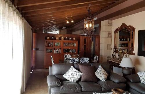 San Martin del Castañar Villa | CASA RURAL VERSOS