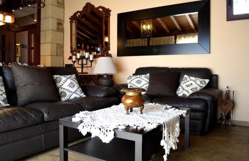 San Martin del Castañar Villa | CASA RURAL VERSOS